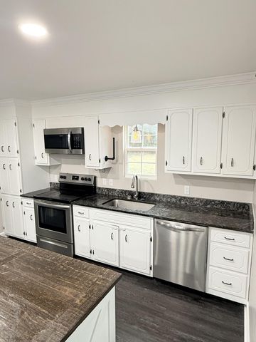 736 Hancock Road, Jasper, TN 37347