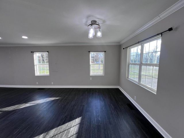 736 Hancock Road, Jasper, TN 37347