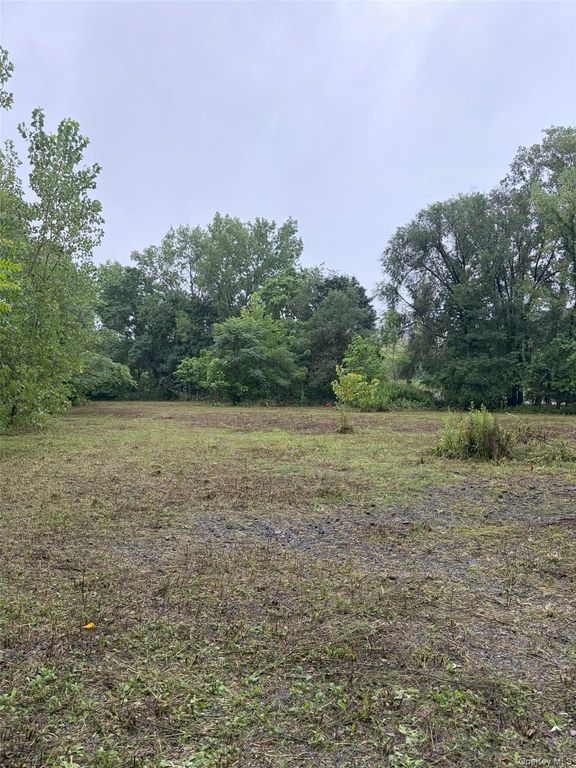 Plank, Newburgh, NY 12550 — photo 4