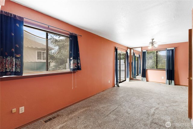 1025 Nevada Street, Bellingham, WA 98229