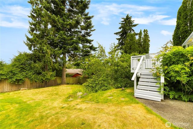 1025 Nevada Street, Bellingham, WA 98229