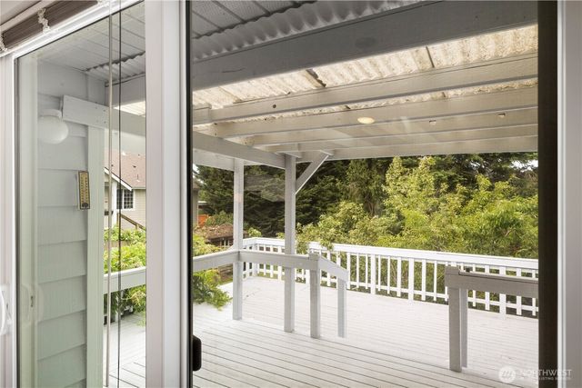 1025 Nevada Street, Bellingham, WA 98229