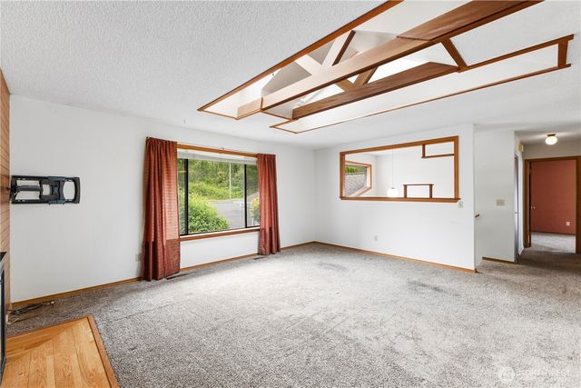 1025 Nevada Street, Bellingham, WA 98229