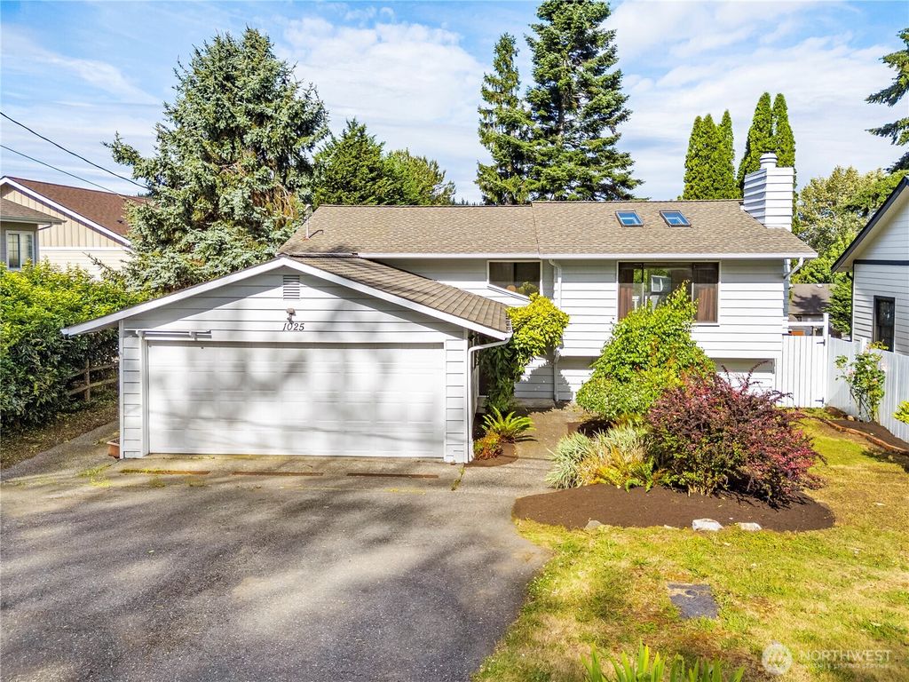 1025 Nevada Street, Bellingham, WA 98229