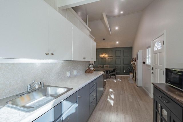 37060 Nason Road, Carmel Valley, CA 93924