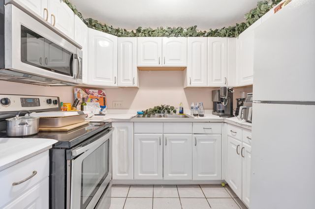 505 Foresteria Drive, Lake Park, FL 33403