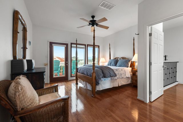 3905 Isla Del Sol, Galveston, TX 77554