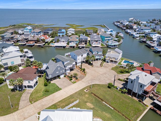3905 Isla Del Sol, Galveston, TX 77554