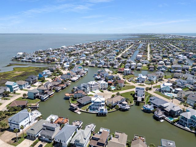 3905 Isla Del Sol, Galveston, TX 77554