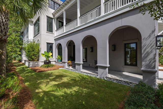 341 Bridgetown Pass, Mount Pleasant, SC 29464