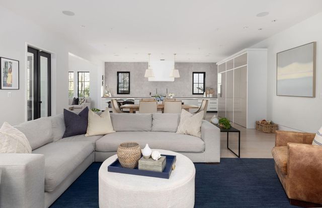 341 Bridgetown Pass, Mount Pleasant, SC 29464