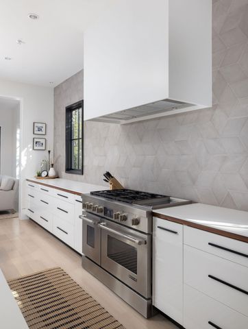 341 Bridgetown Pass, Mount Pleasant, SC 29464