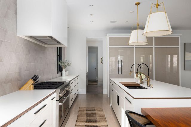 341 Bridgetown Pass, Mount Pleasant, SC 29464