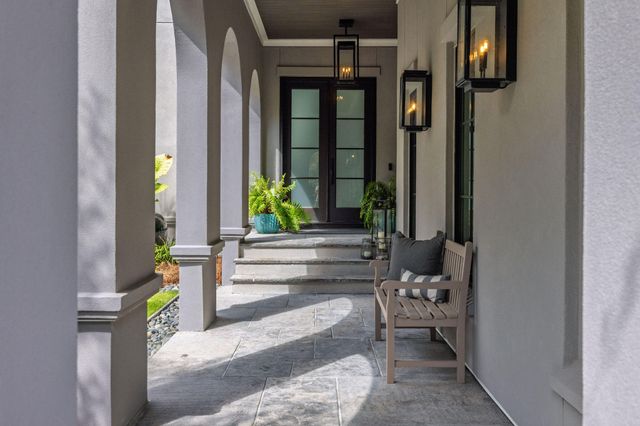 341 Bridgetown Pass, Mount Pleasant, SC 29464