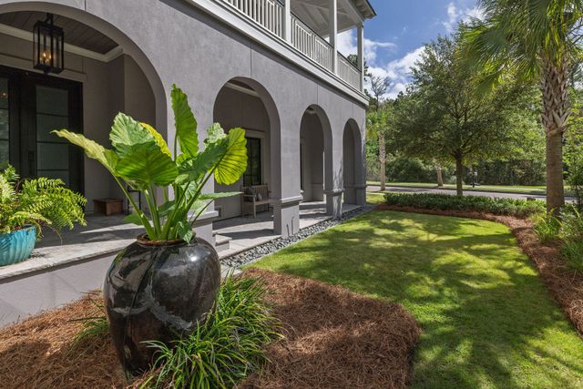 341 Bridgetown Pass, Mount Pleasant, SC 29464