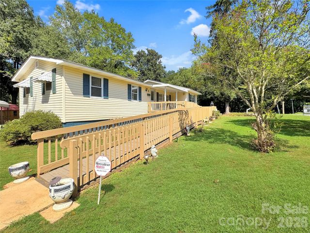5 Love Street, Lowell, NC 28098