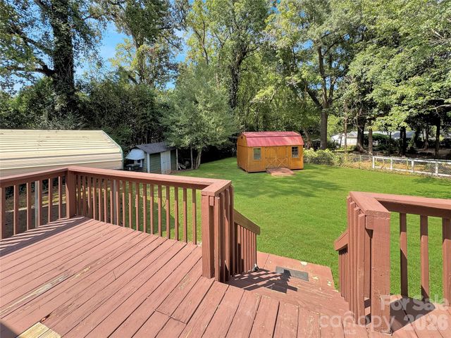 5 Love Street, Lowell, NC 28098