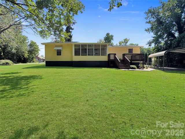 5 Love Street, Lowell, NC 28098