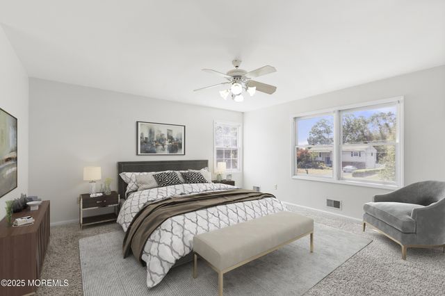 128 Mapletree Road, Toms River, NJ 08753