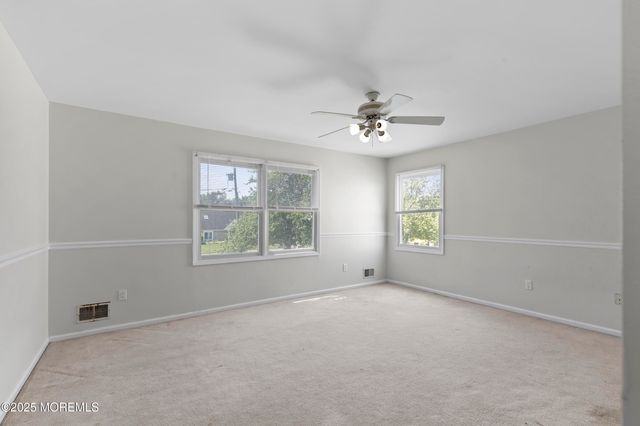 128 Mapletree Road, Toms River, NJ 08753