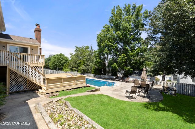 128 Mapletree Road, Toms River, NJ 08753