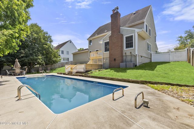 128 Mapletree Road, Toms River, NJ 08753