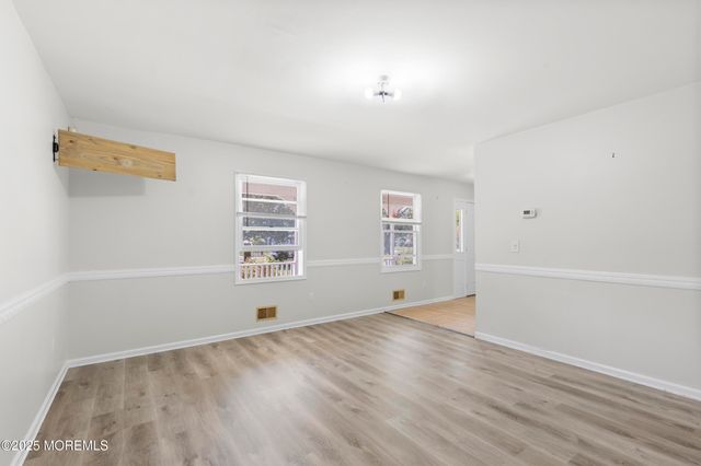 128 Mapletree Road, Toms River, NJ 08753