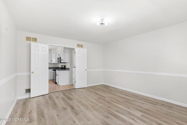 128 Mapletree Road, Toms River, NJ 08753