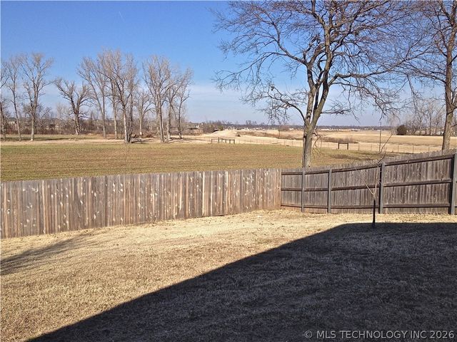 6771 E 129th Street S, Bixby, OK 74008