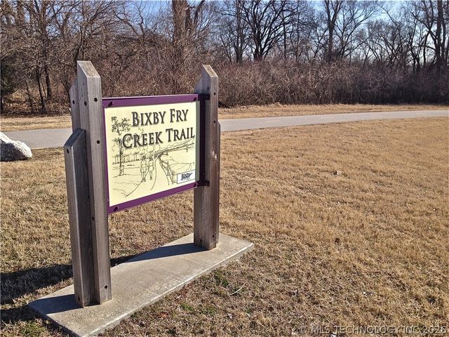 6771 E 129th Street S, Bixby, OK 74008