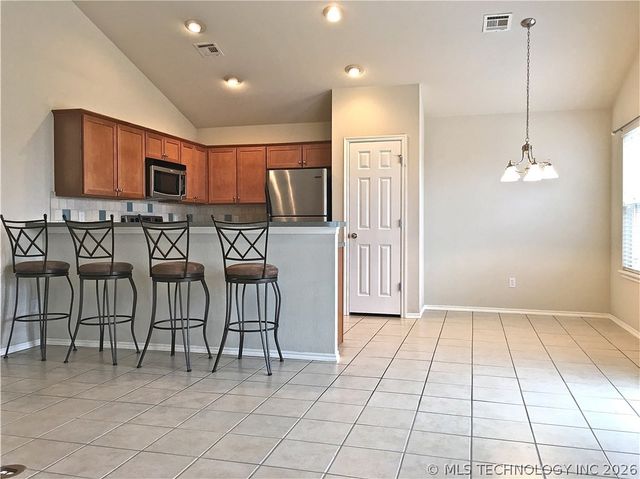 6771 E 129th Street S, Bixby, OK 74008