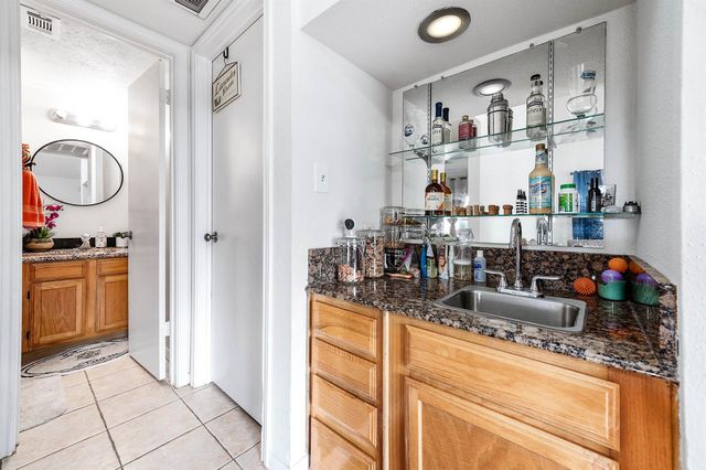 8642 Sunny Ridge Drive, Houston, TX 77095
