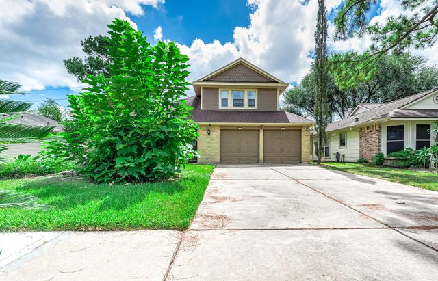 8642 Sunny Ridge Drive, Houston, TX 77095