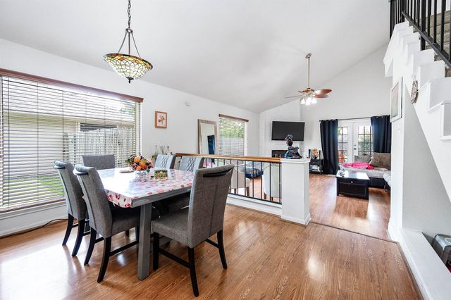 8642 Sunny Ridge Drive, Houston, TX 77095