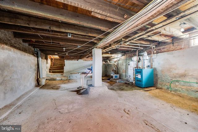 1237 CARBON ST, Reading, PA 19601