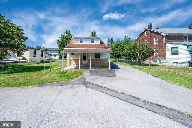 1237 CARBON ST, Reading, PA 19601