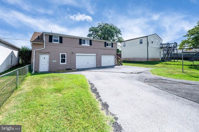 1237 CARBON ST, Reading, PA 19601