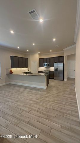 7501 100th Street, Lubbock, TX 79424