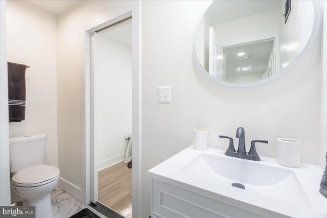 4702 MEADE ST NE, Washington, DC 20019