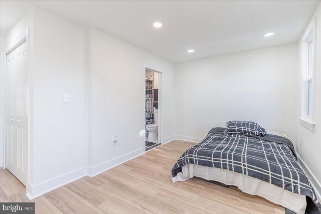 4702 MEADE ST NE, Washington, DC 20019