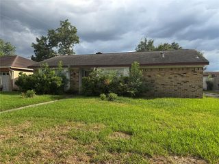 11403 Sharpview Drive, Houston, TX 77072