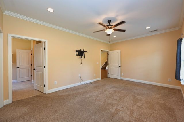 223 Meandering Dr, Lebanon, TN 37090