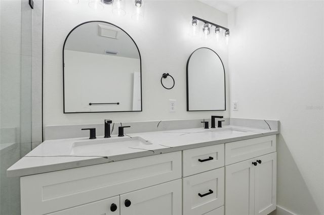 3837 44TH AVENUE N, St Petersburg, FL 33714