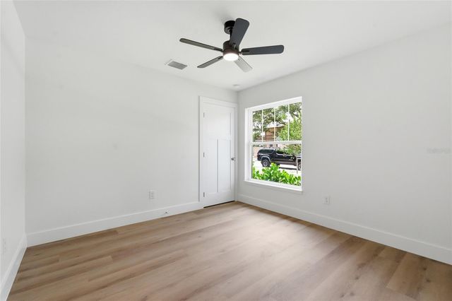 3837 44TH AVENUE N, St Petersburg, FL 33714