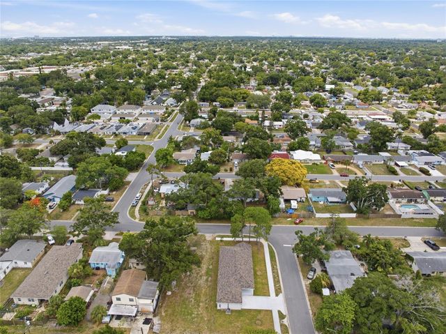 3837 44TH AVENUE N, St Petersburg, FL 33714