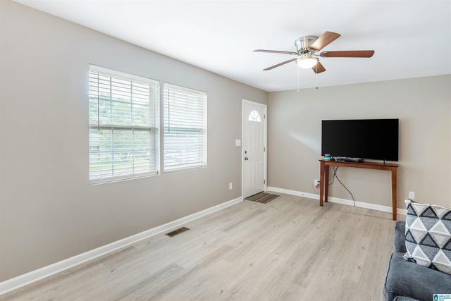 560 CAMELLIA ROAD, Birmingham, AL 35215