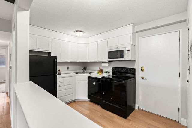 53 Melrose Street 2B, Melrose, MA 02176