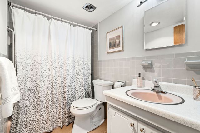 53 Melrose Street 2B, Melrose, MA 02176