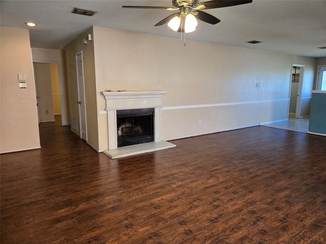 1513 Breeze Lane, Little Elm, TX 75068