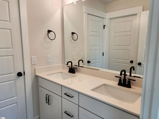 309 Old Shirley Road, Central, SC 29630